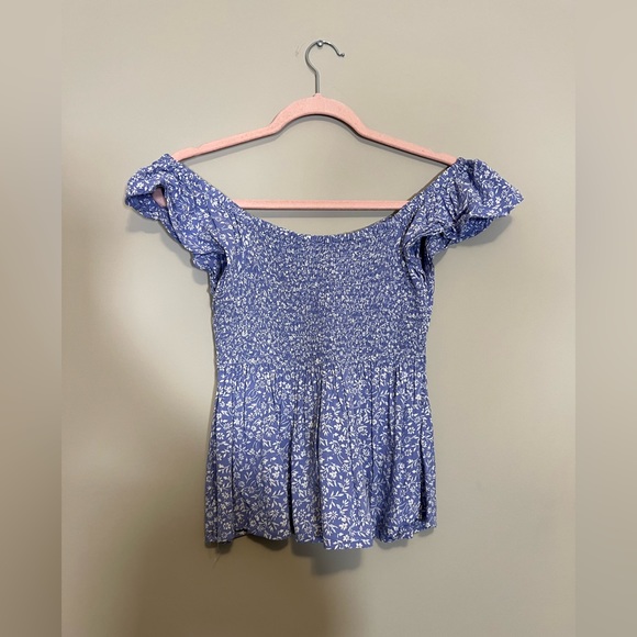 White and blue peplum-style top small - Picture 3 of 3